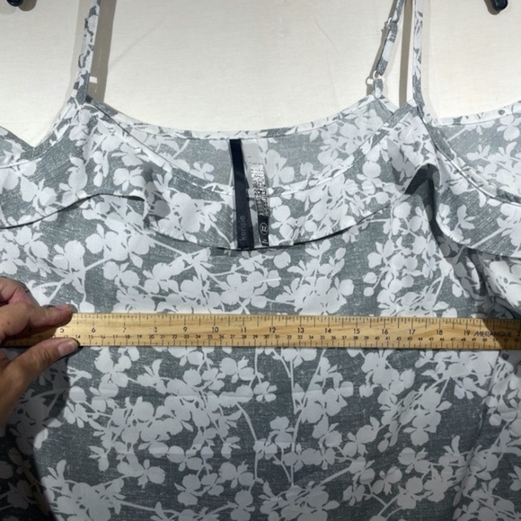 Kensie Womens Cold Shoulder Floral Blouse Short Sleeve Size XL - Picture 6 of 10